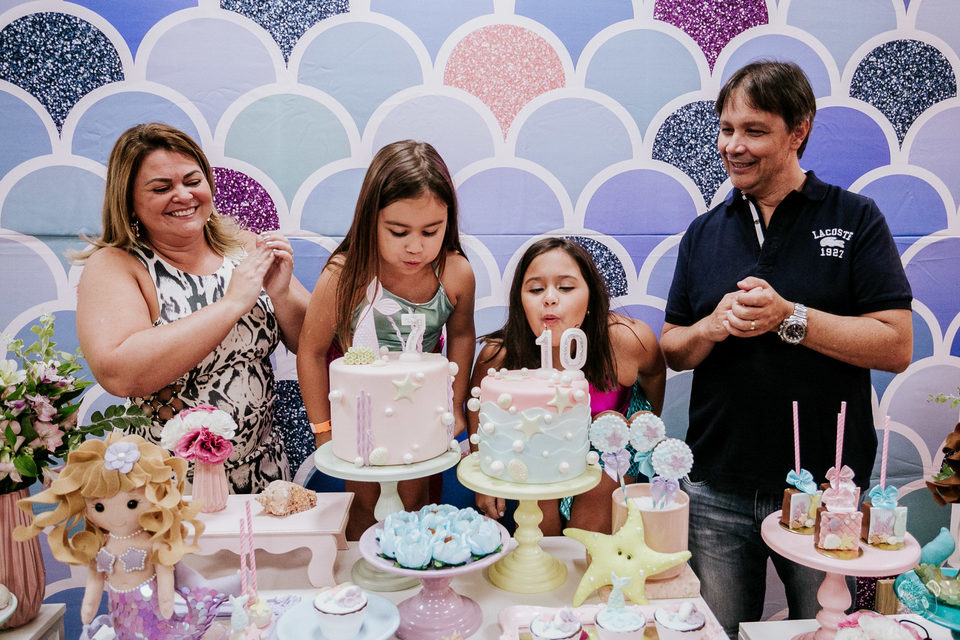 Sofia, fez 10 anos! Betina, fez 7 anos! Sofia, fez 10 anos! Betina, fez 7 anos!